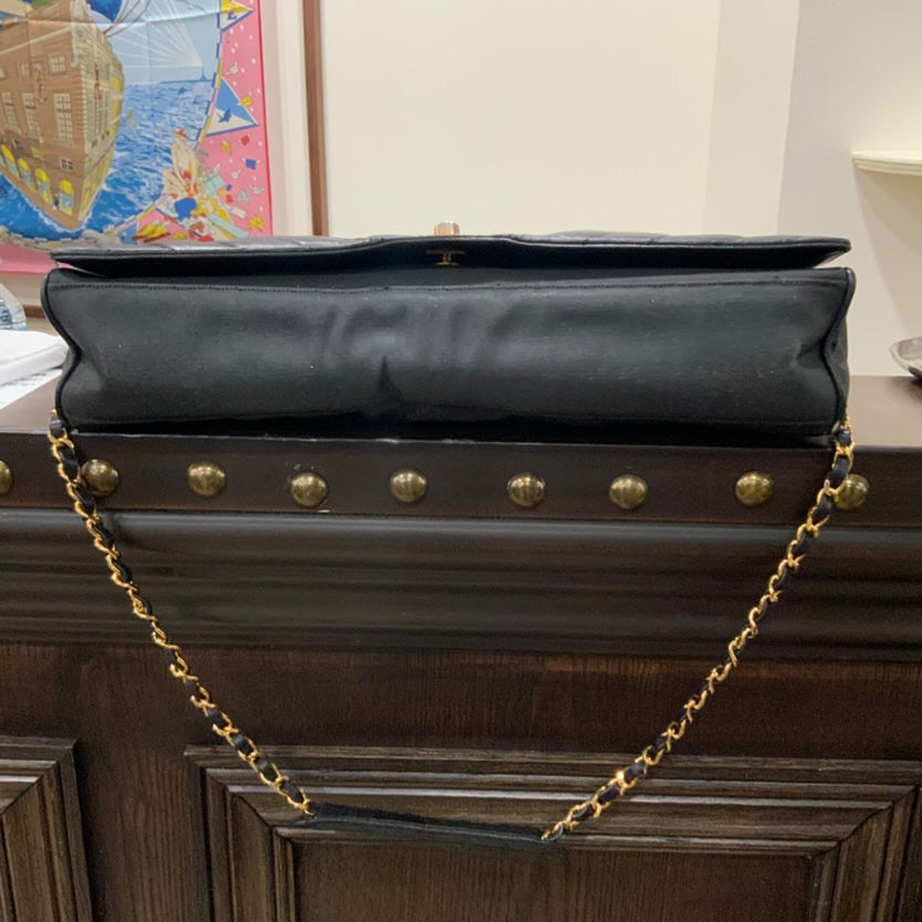 Chanel 1988 CC Turn-lock Two-way handbag