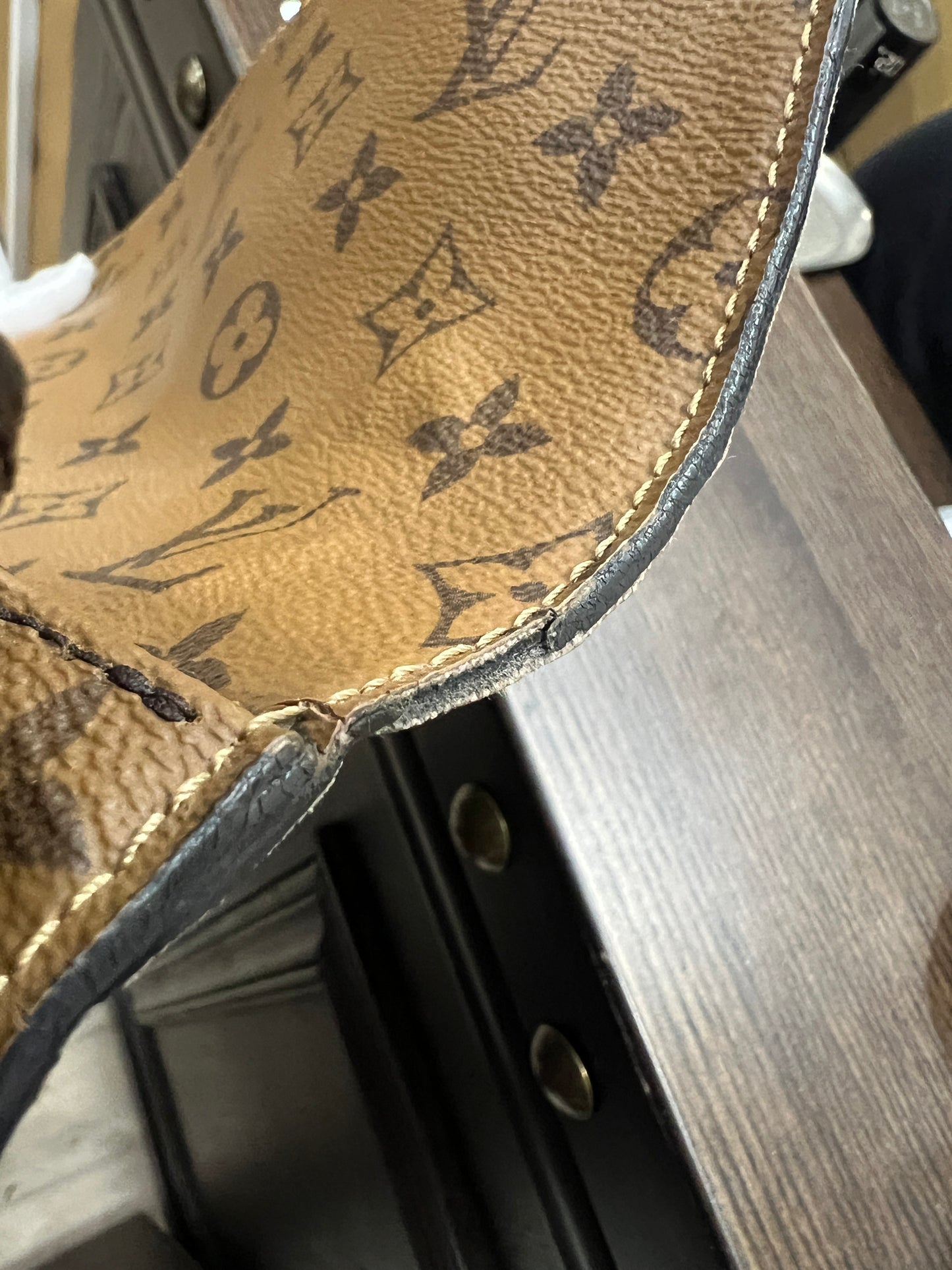 LOUIS VUITTON Monogram Reverse Canvas Pochette Metis