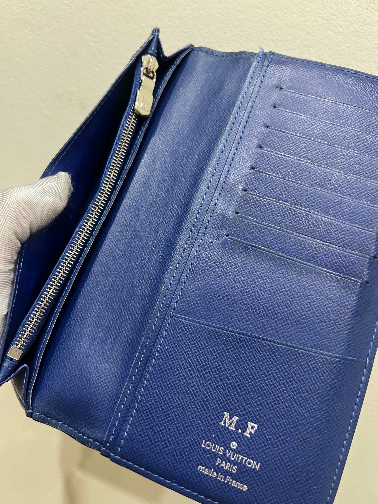 LOUIS VUITTON Wallet Taigarama Brazza Cobalt