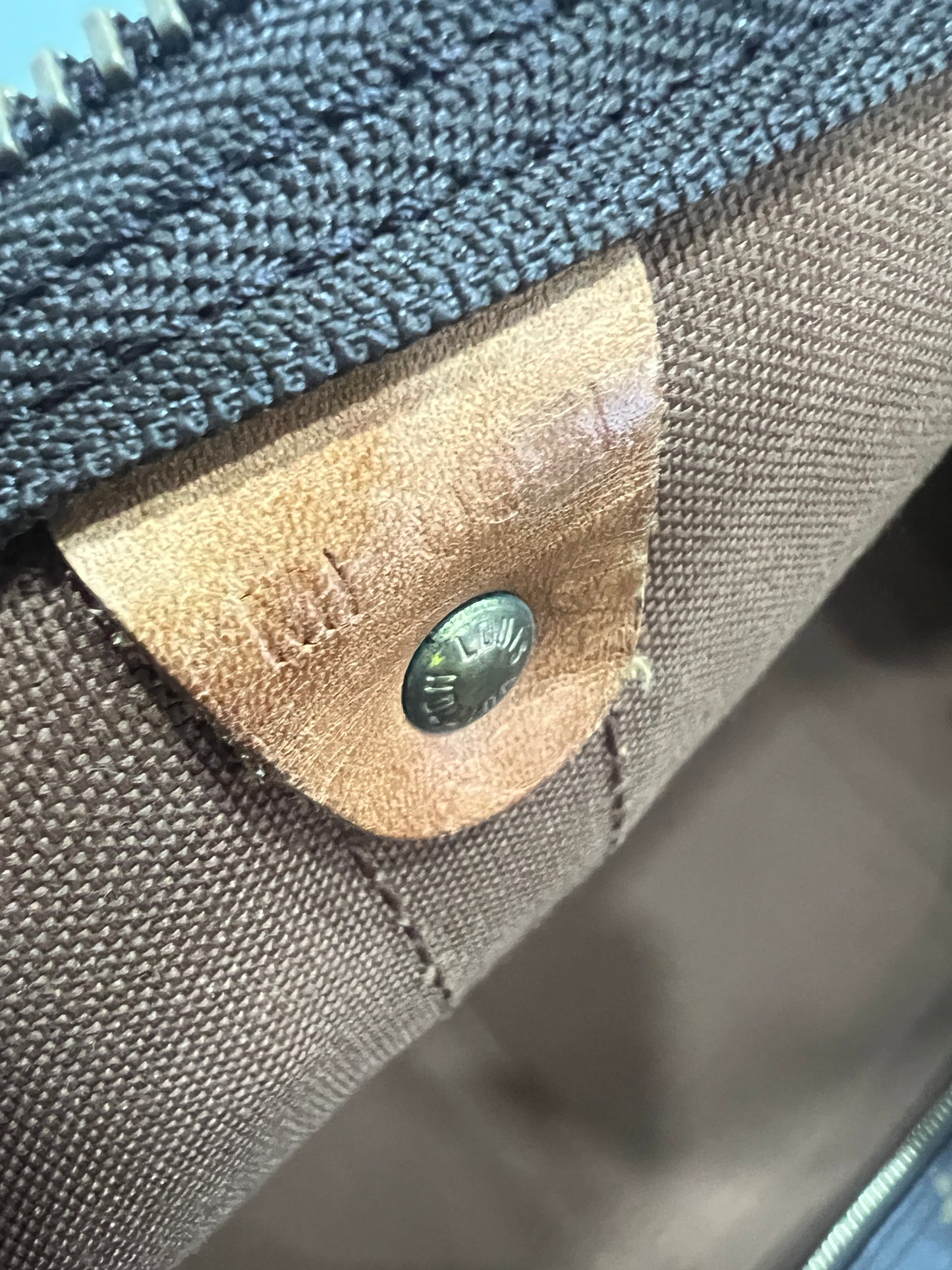 LOUIS VUITTON Keepall 60