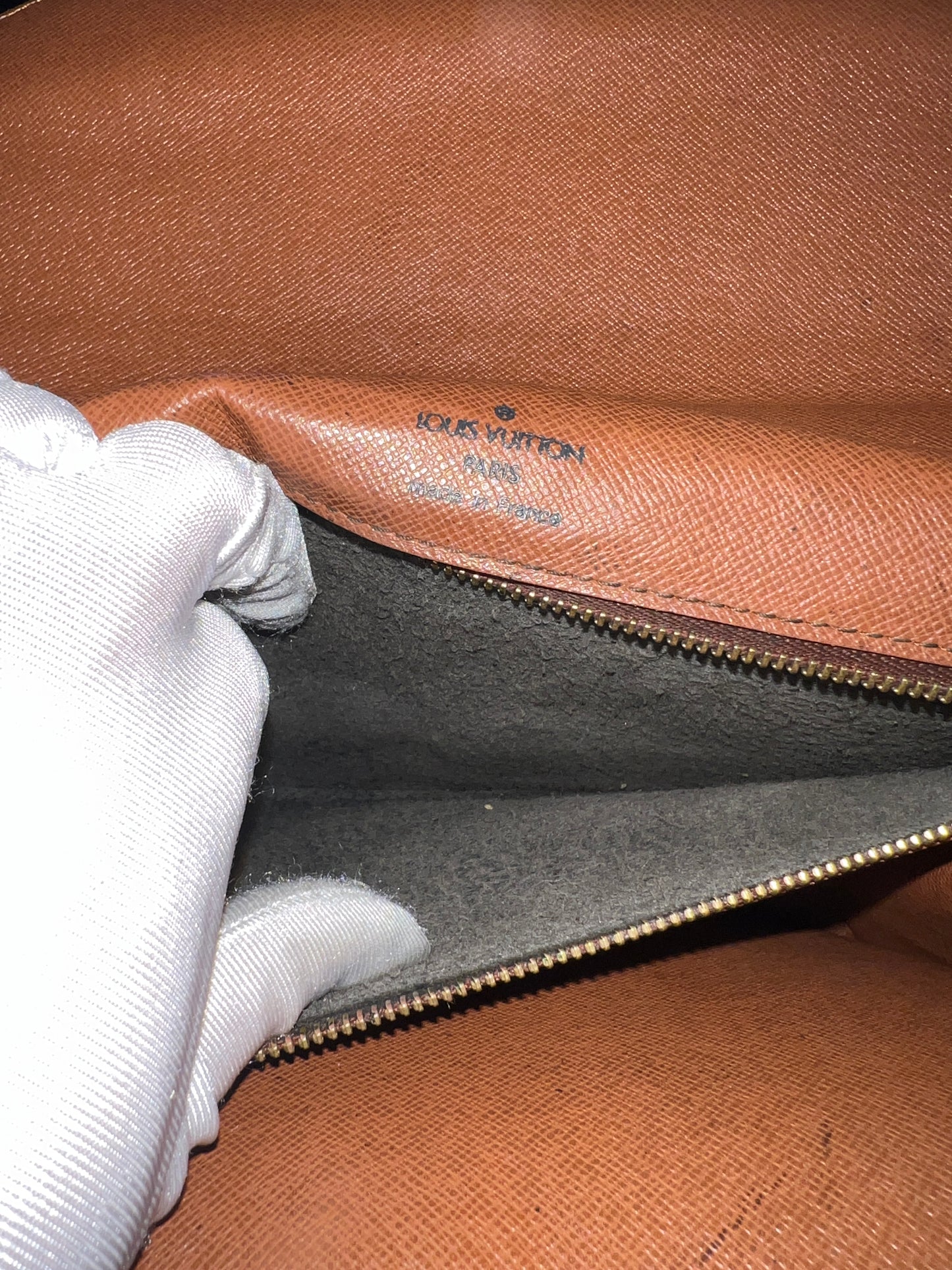 LOUIS VUITTON Monceau Handbag