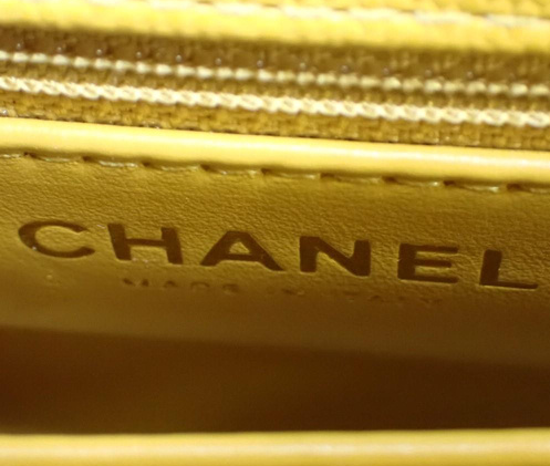chanel Coco Handle Caviar Leather (new)