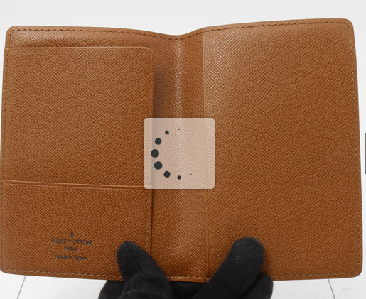 LOUIS VUITTON Passport Case