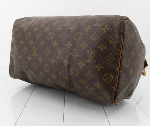 LOUIS VUITTON Speedy 35