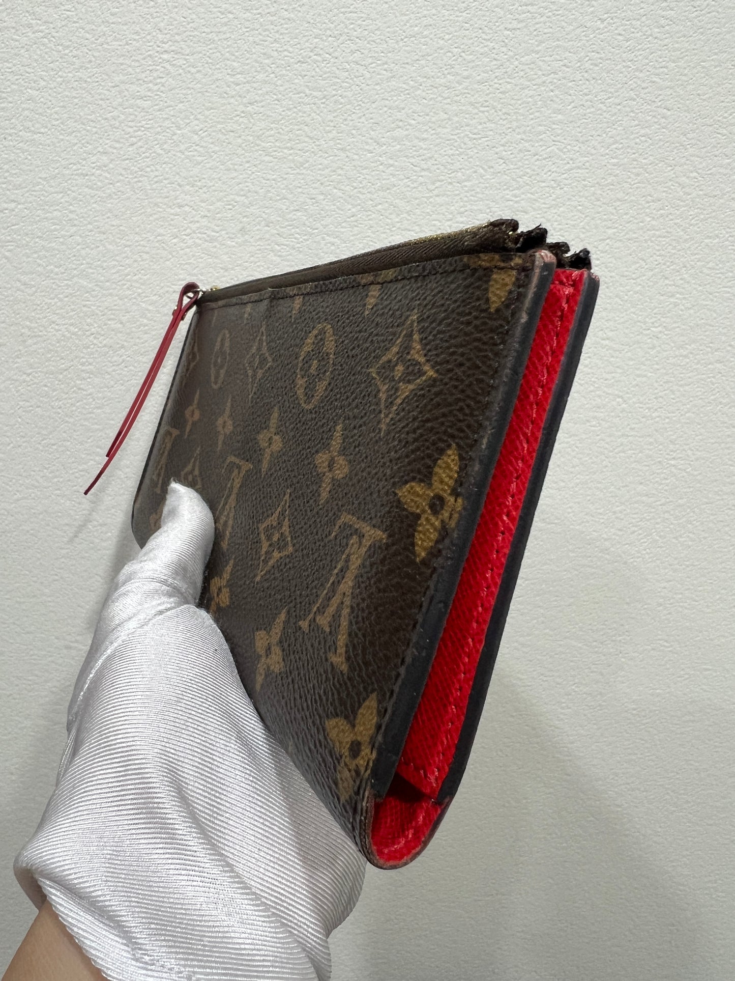 LOUIS VUITTON Portefeuille Colored Leather
