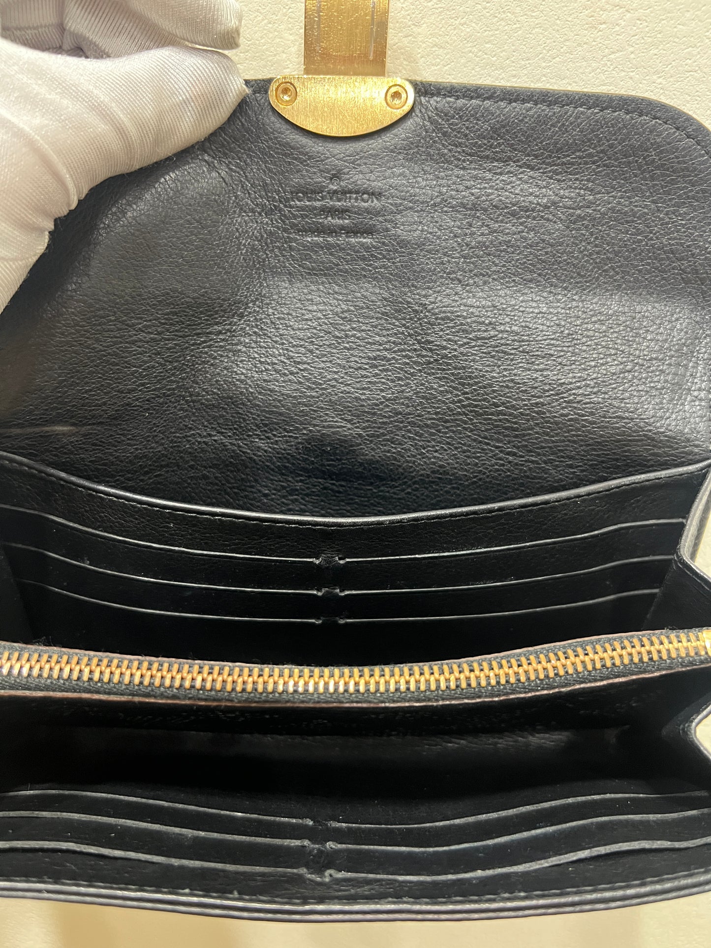 LOUIS VUITTON Wallet Mahina Leather Amelia