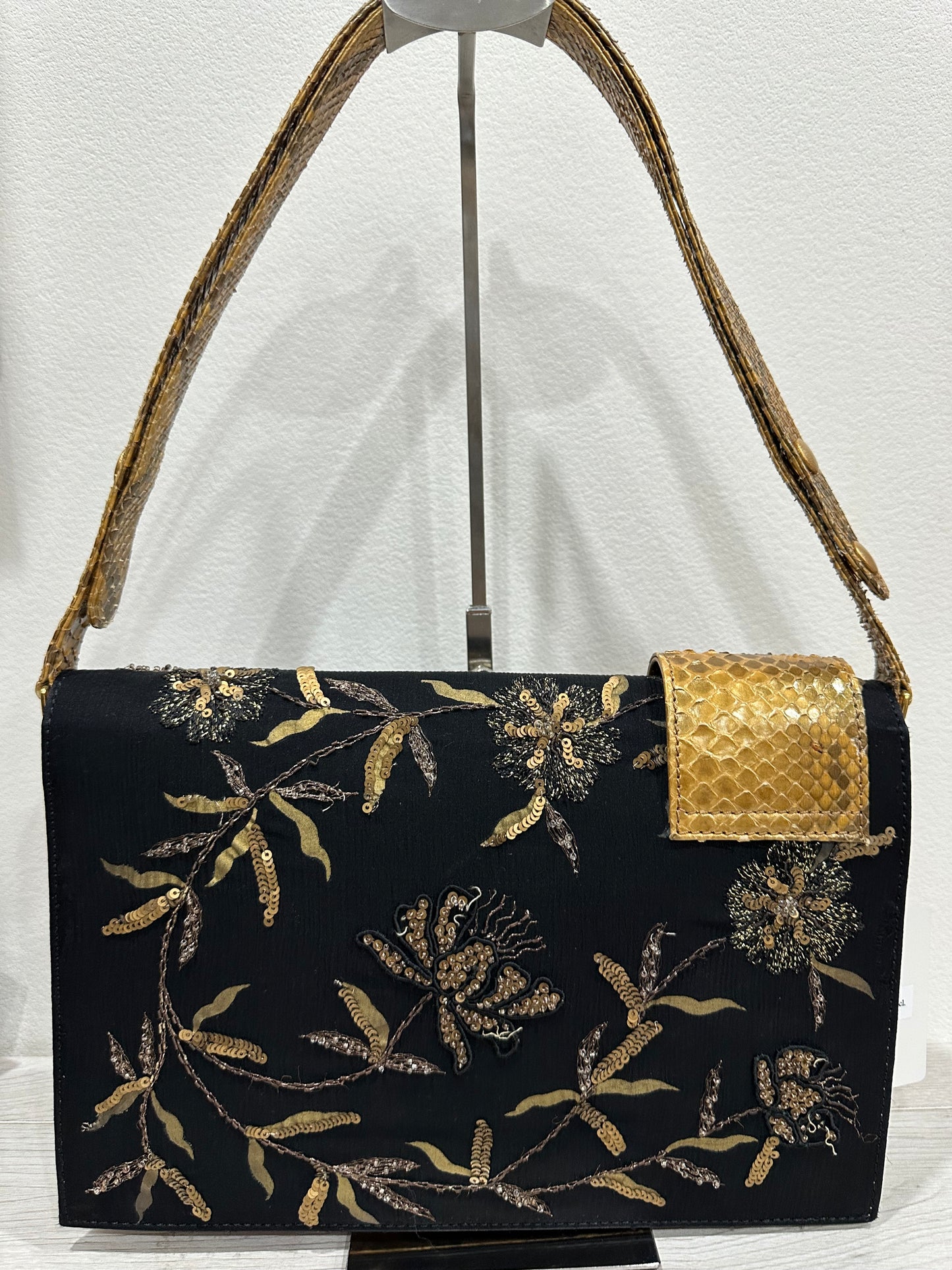 fendi kimono style vintage bag