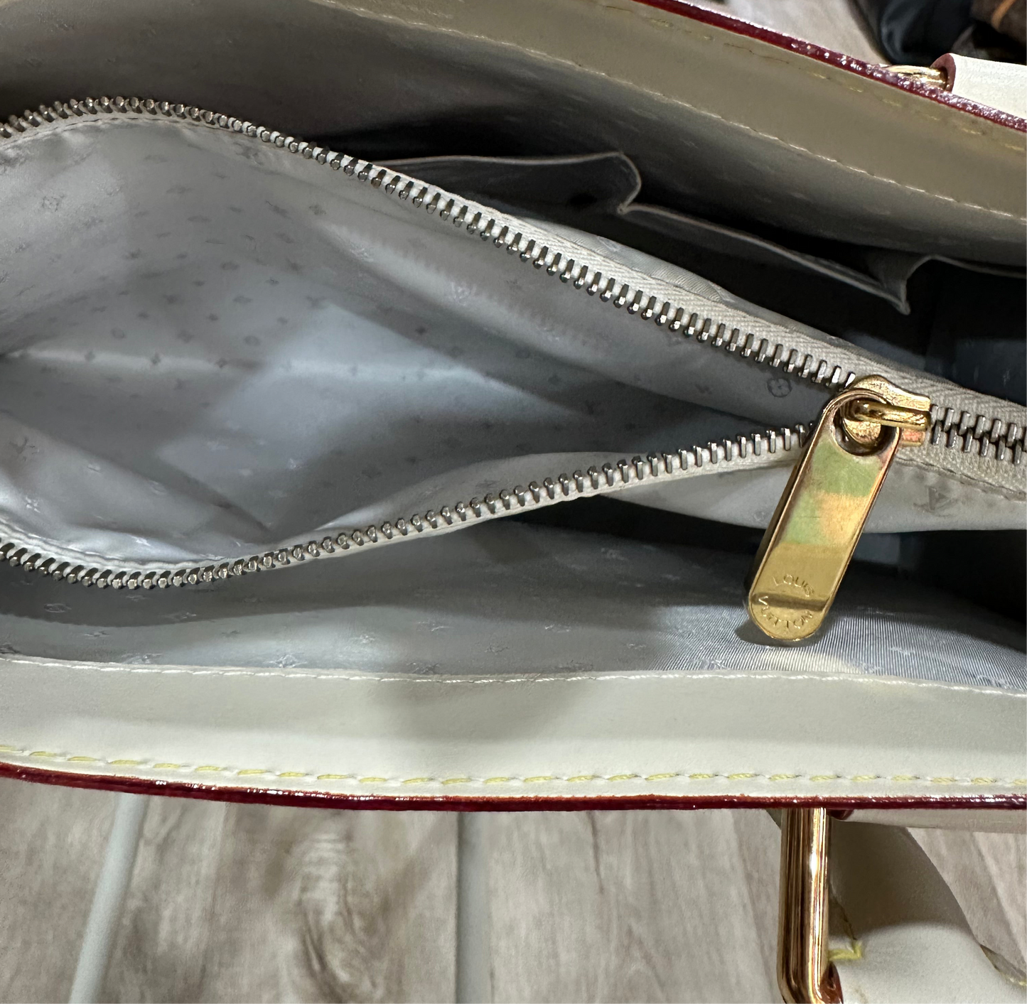 Louis Vuitton Suhali Le Fabuleux in Blanc