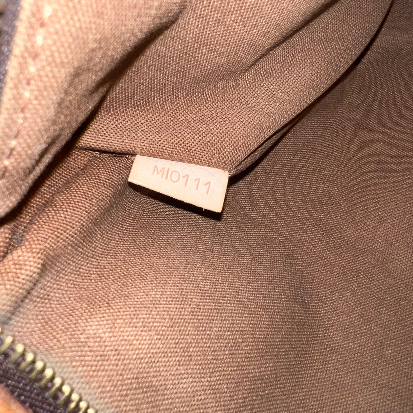 LOUIS VUITTON Pochette Bosphore
