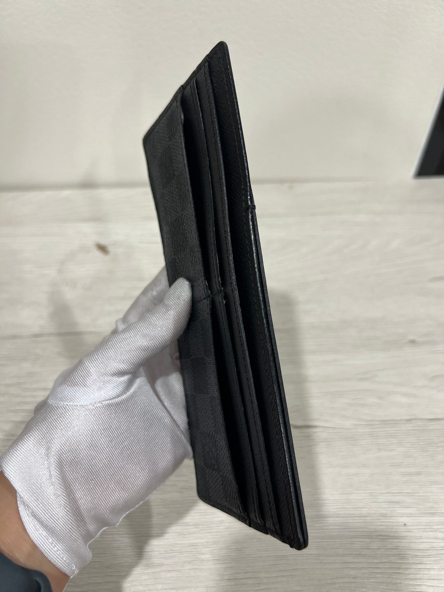 LOUIS VUITTON Card Holder
