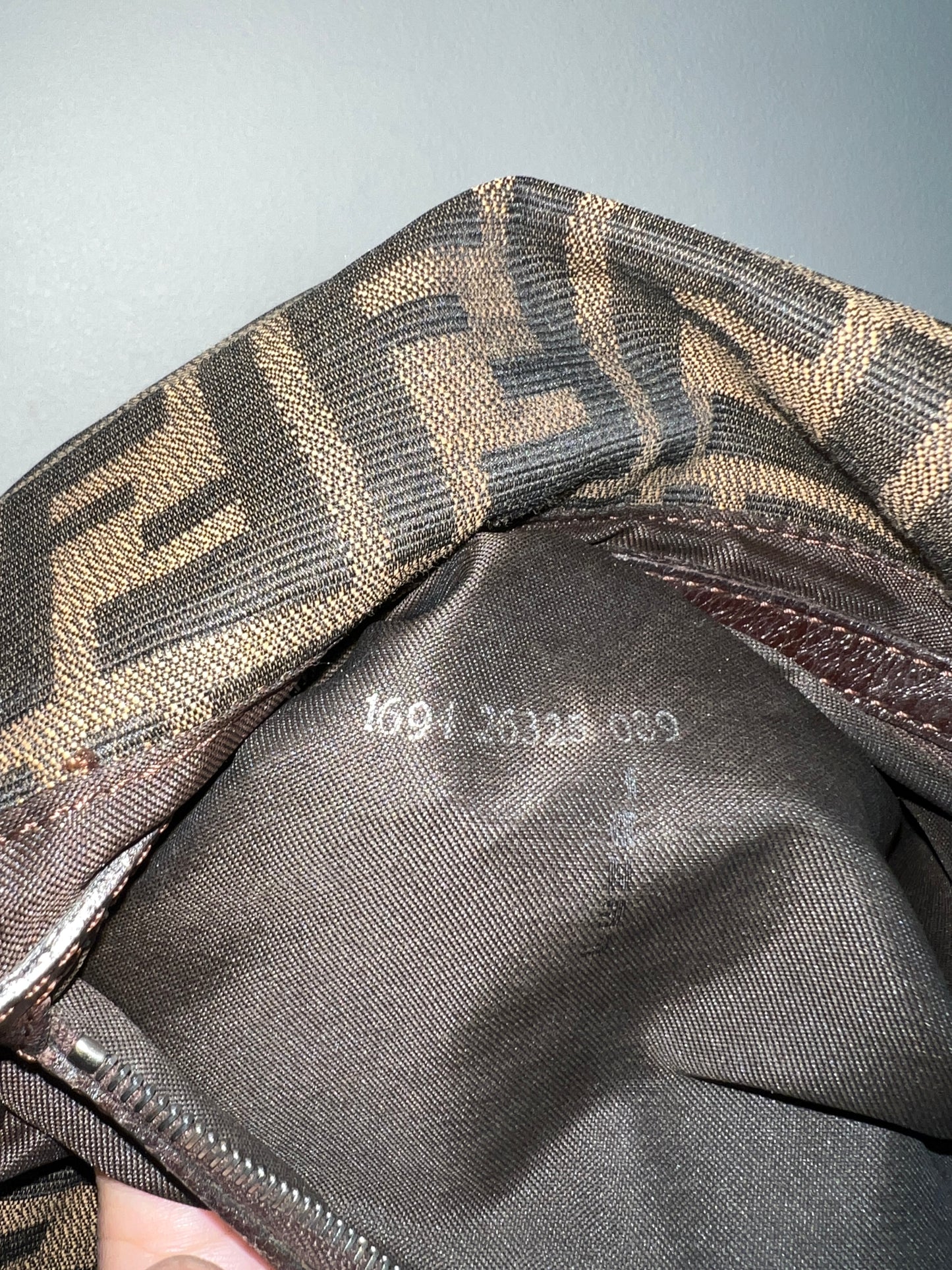 FENDI MAMMA Baguette