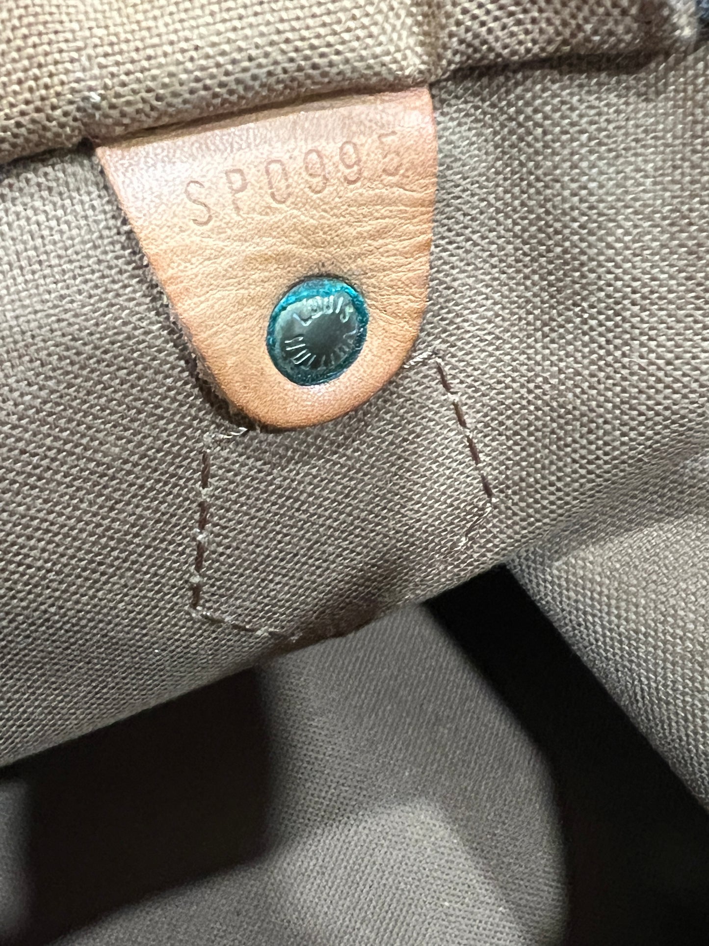 LOUIS VUITTON SPEEDY 30