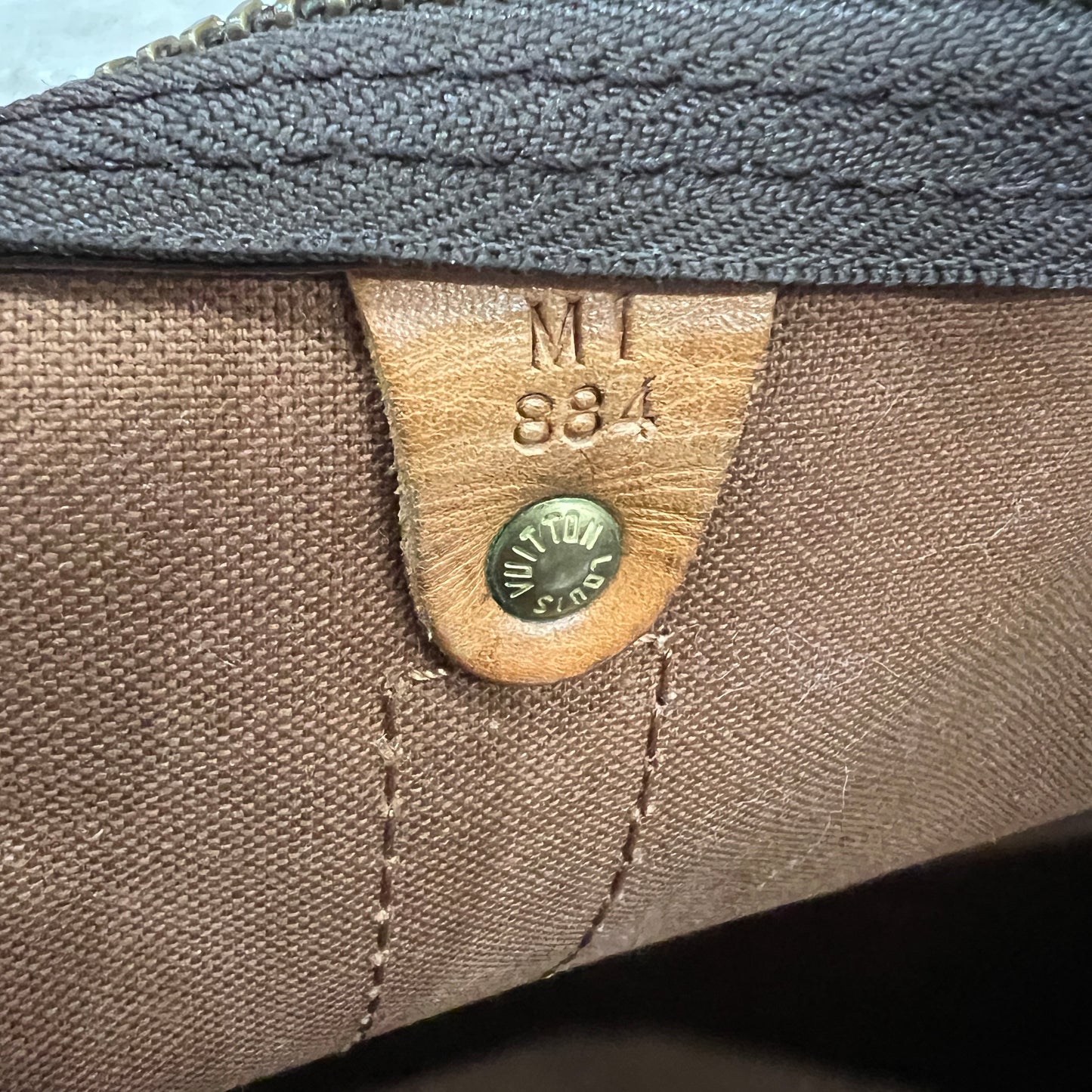 LOUIS VUITTON KEEPALL 55 Item Number: 28804