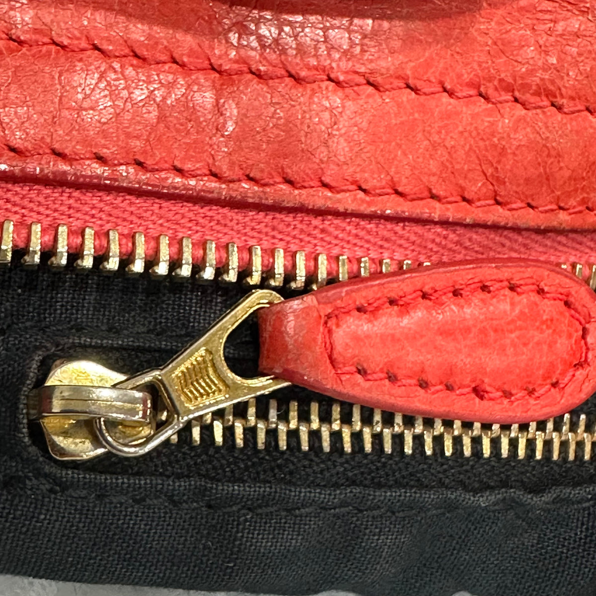 BALENCIAGA City Bag Medium Gold Hardware