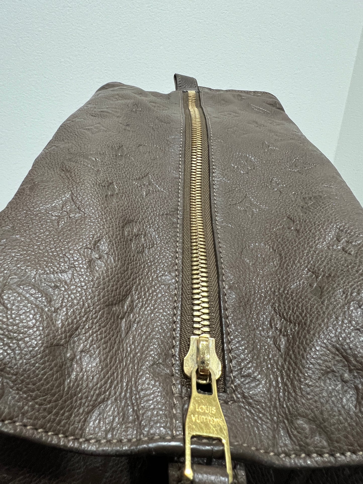 LOUIS VUITTON Lumineuse Empreinte Leather