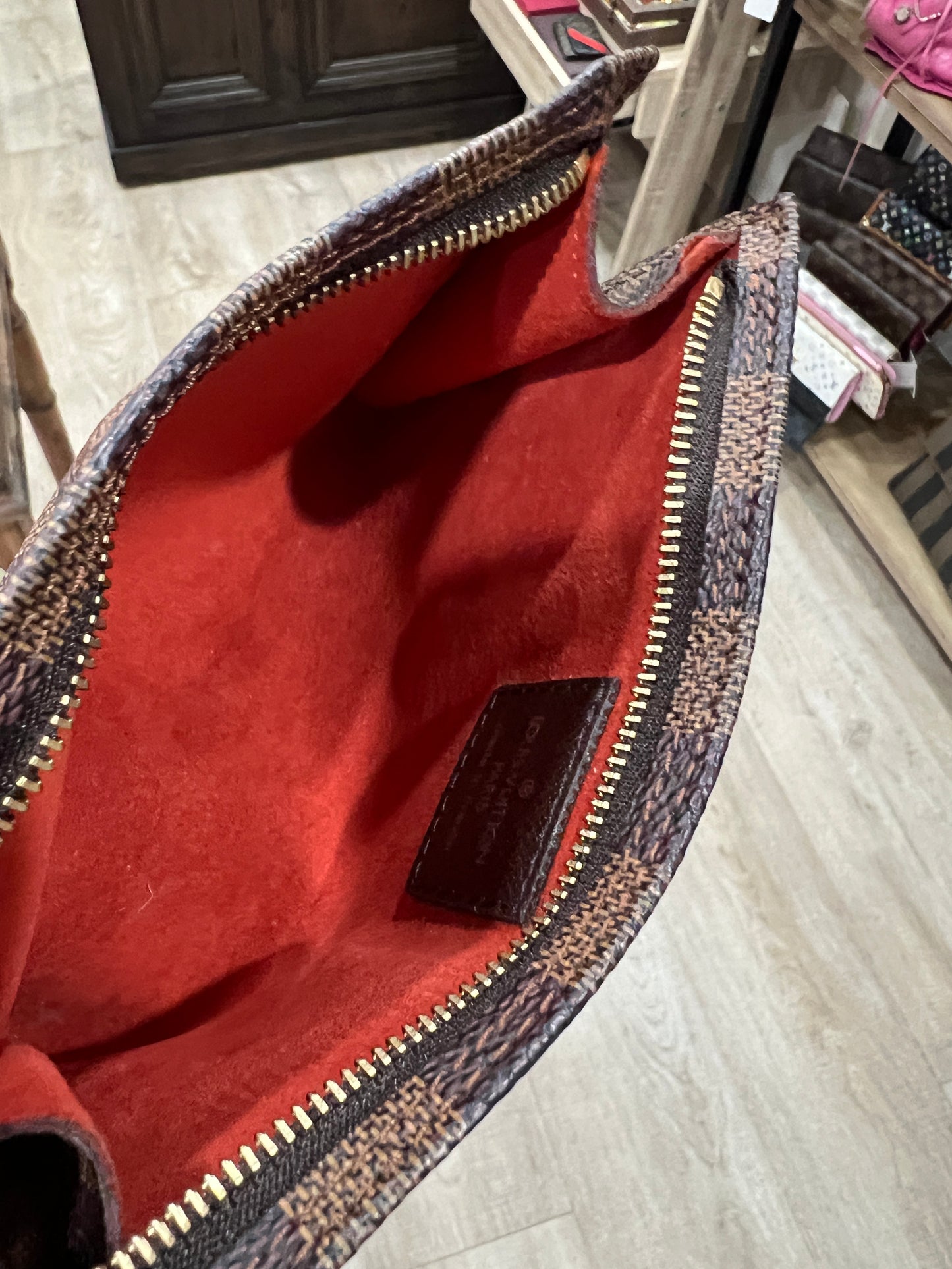 Louis Vuitton Marais Bucket Bag