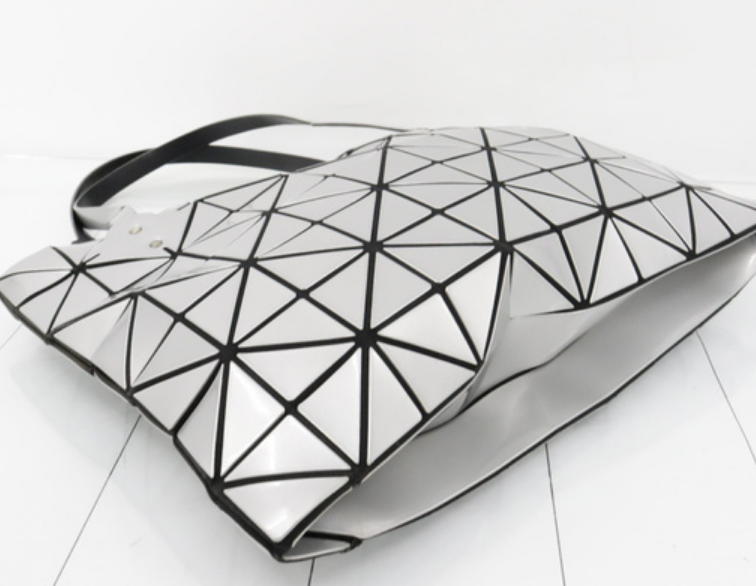 ISSEY MIYAKE BAOBAO