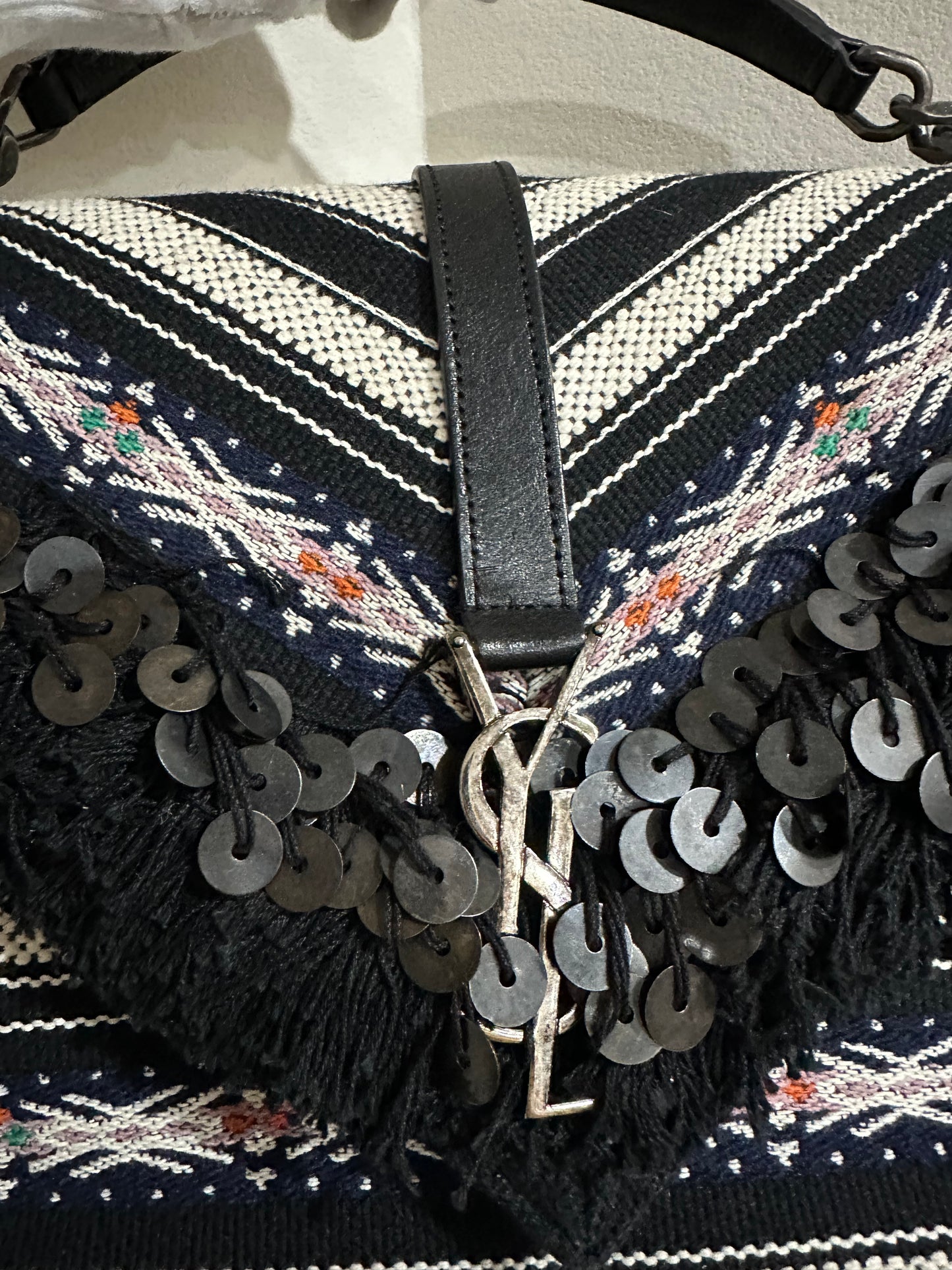 YSL COLLEGE BERBER CLOTH BLACK WHITE CHEVRON SHOULDER BAG (6732985)