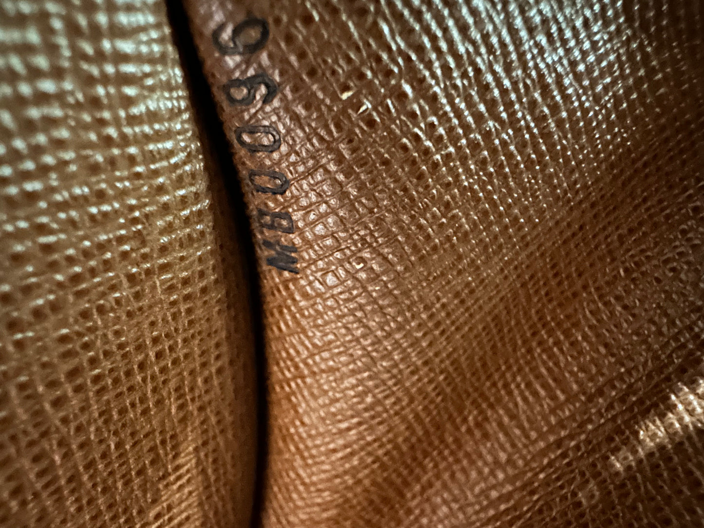 Louis Vuitton papillon 30