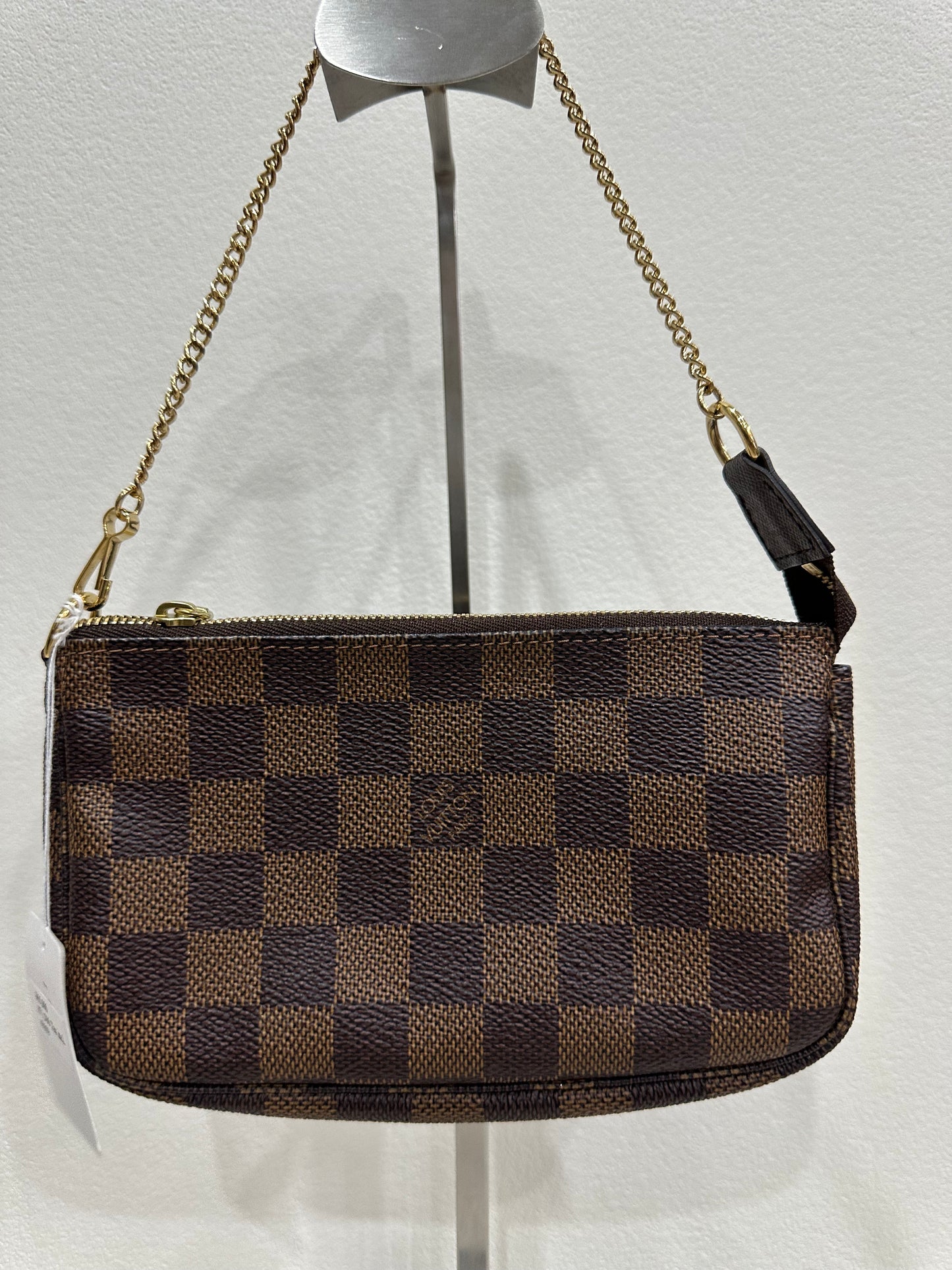 Louis Vuitton Pochette Damier Accessoires
