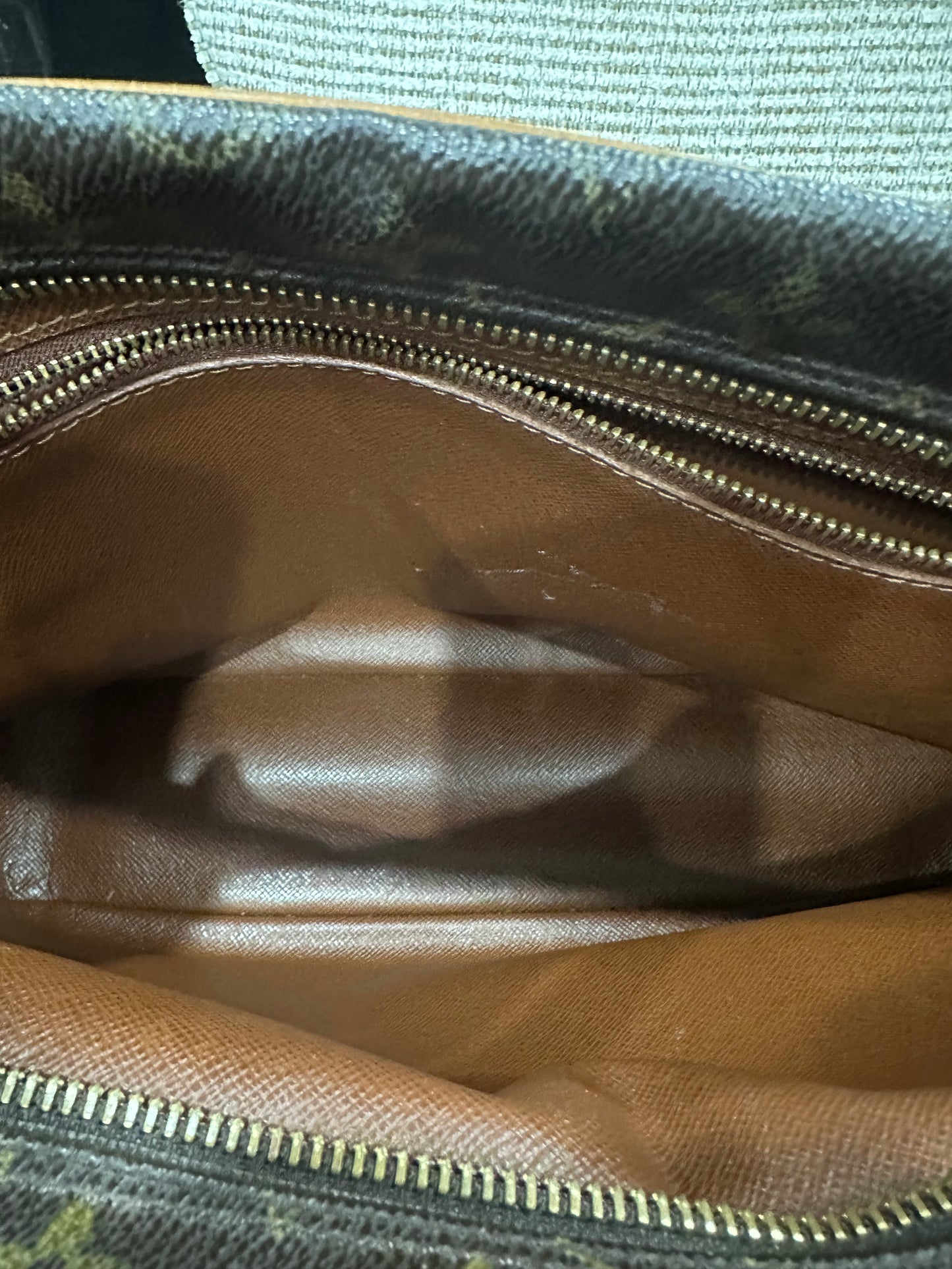 Louis Vuitton Nile