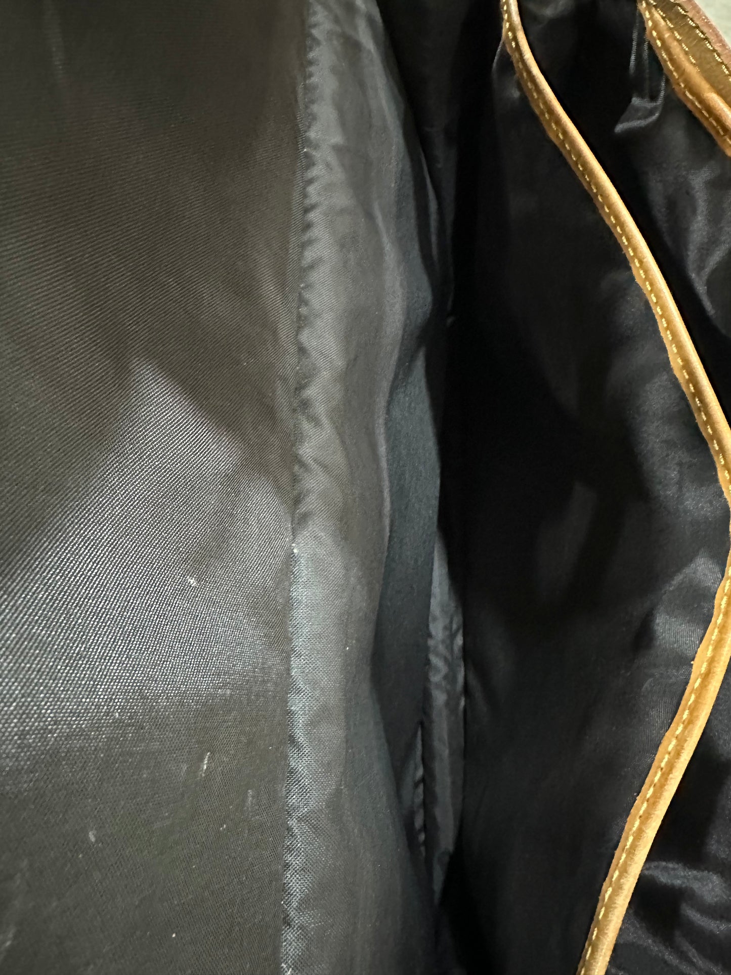 Louis Vuitton 1988’s Gibier Hunting bag