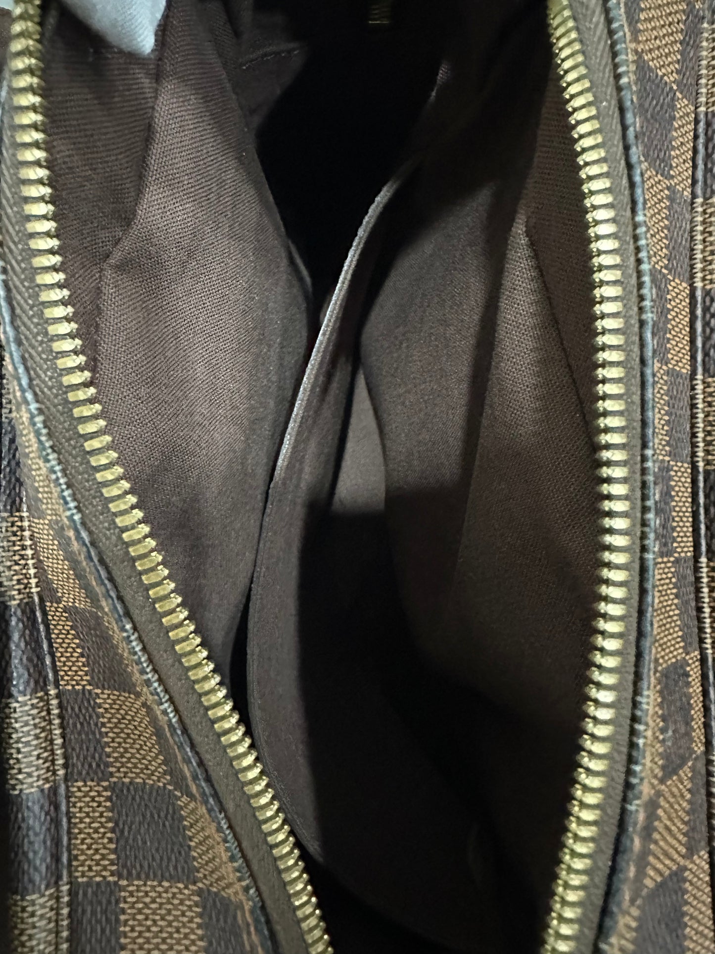 Louis Vuitton Damier Ebene Naviglio Messenger Bag