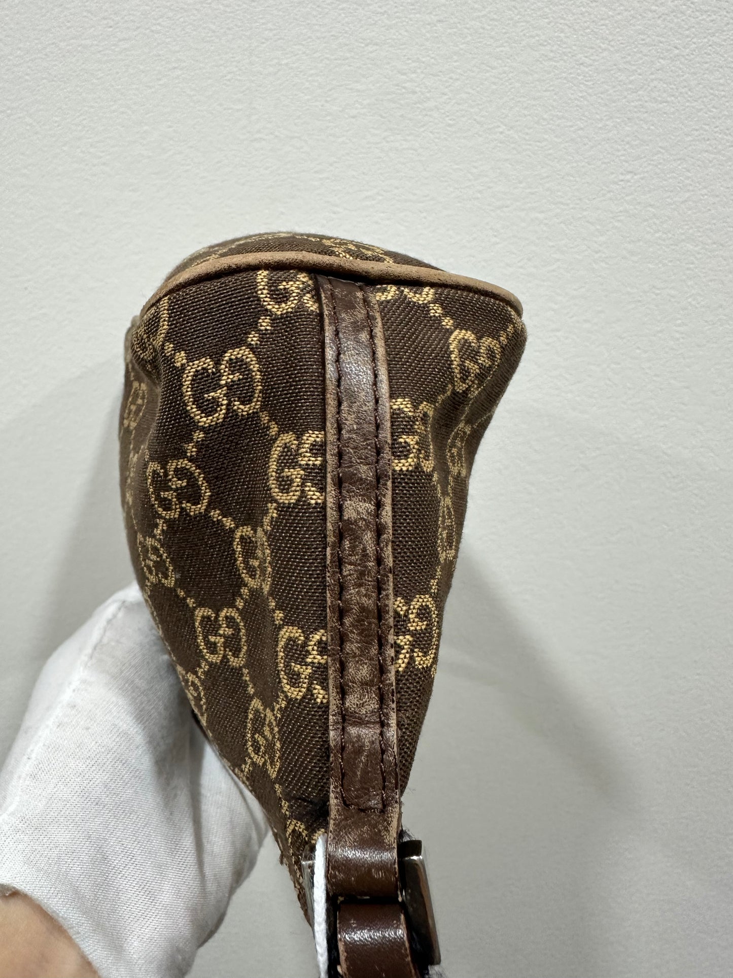 Gucci pouch