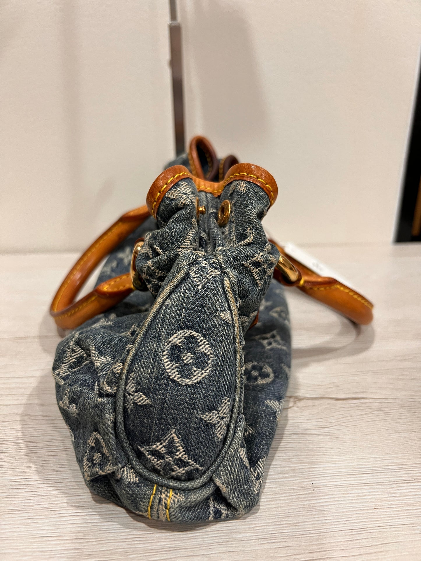 LOUIS VUITTON Pleaty Mini