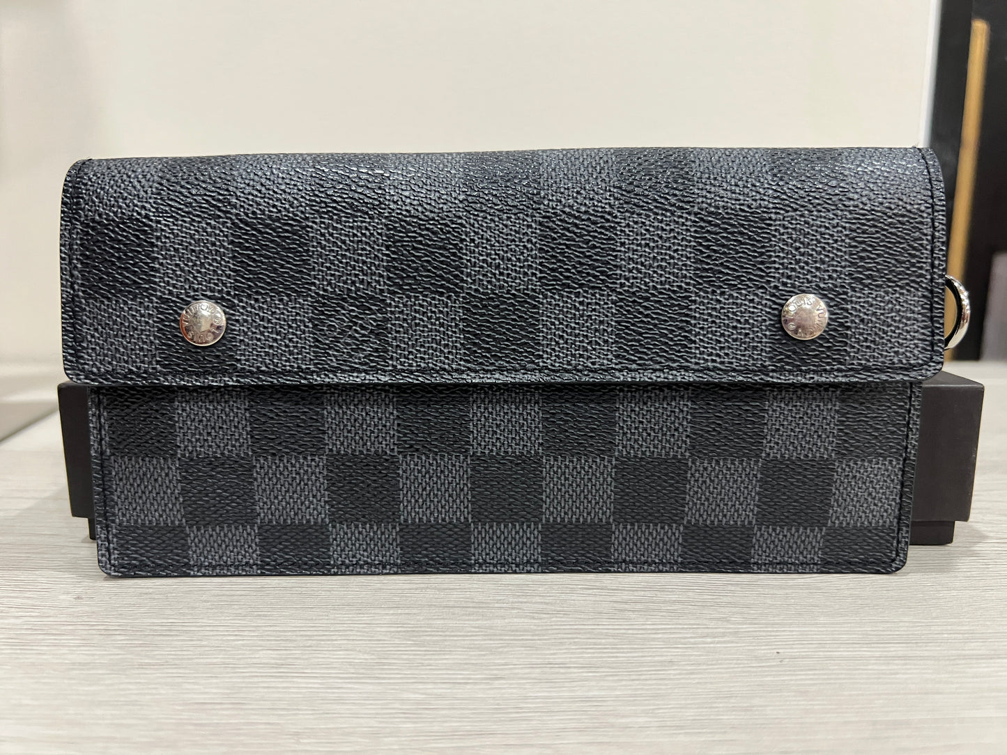 LOUIS VUITTON Damier Wallet