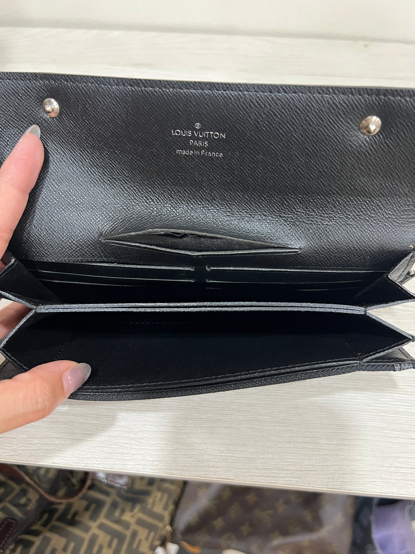 LOUIS VUITTON Damier Wallet