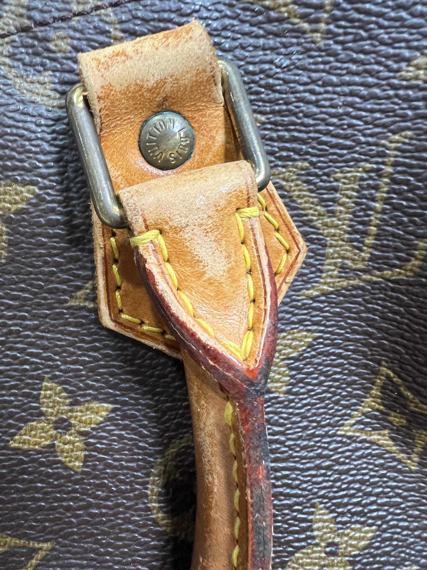 LOUIS VUITTON Speedy 25