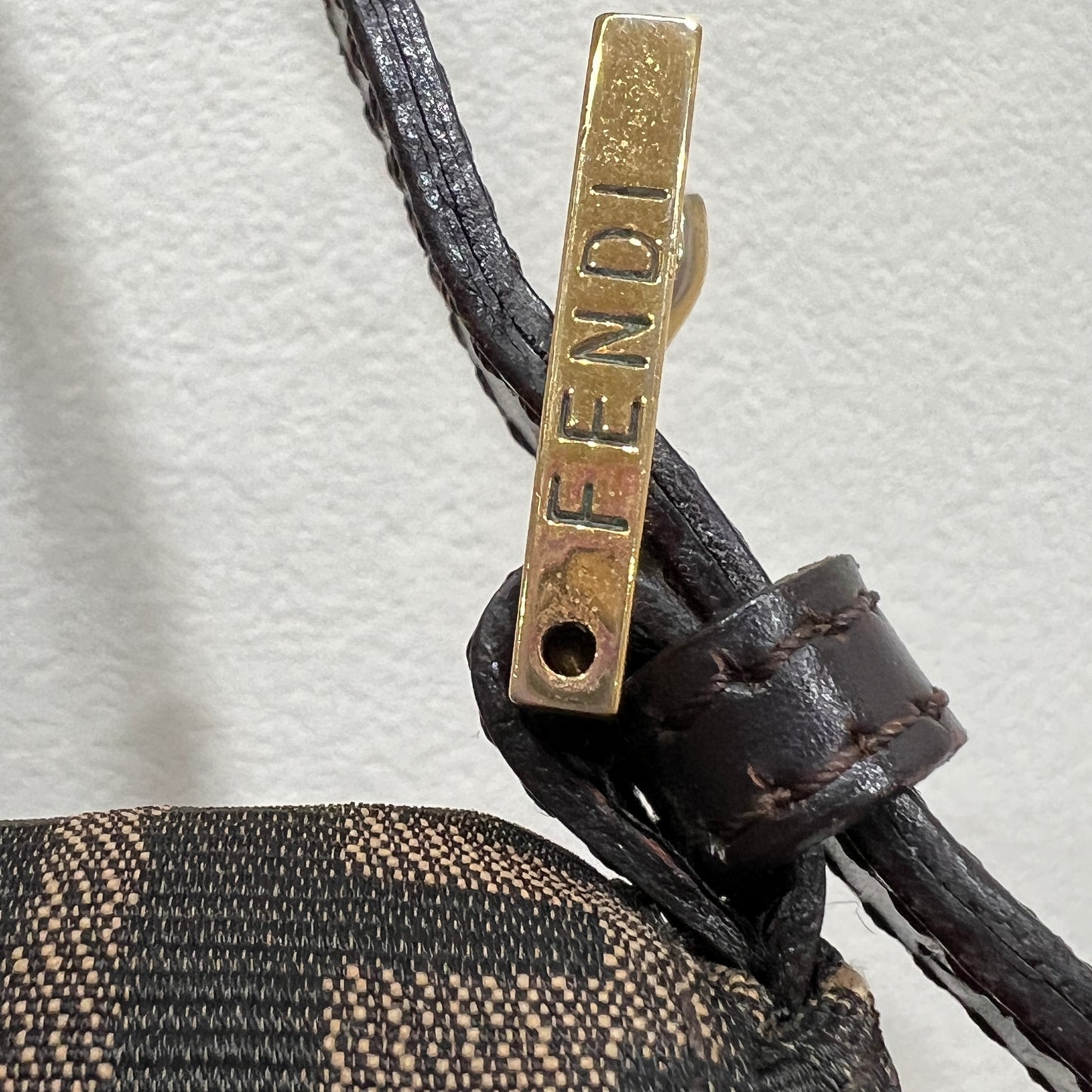 FENDI Baguette Gold