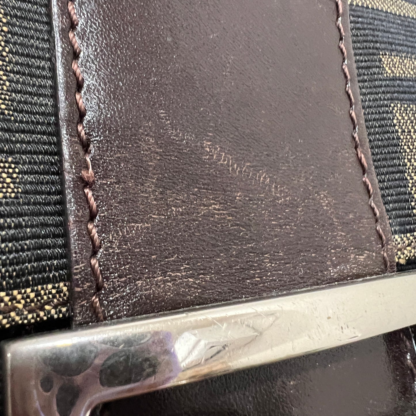 FENDI Mamma Baguette in Long Strap