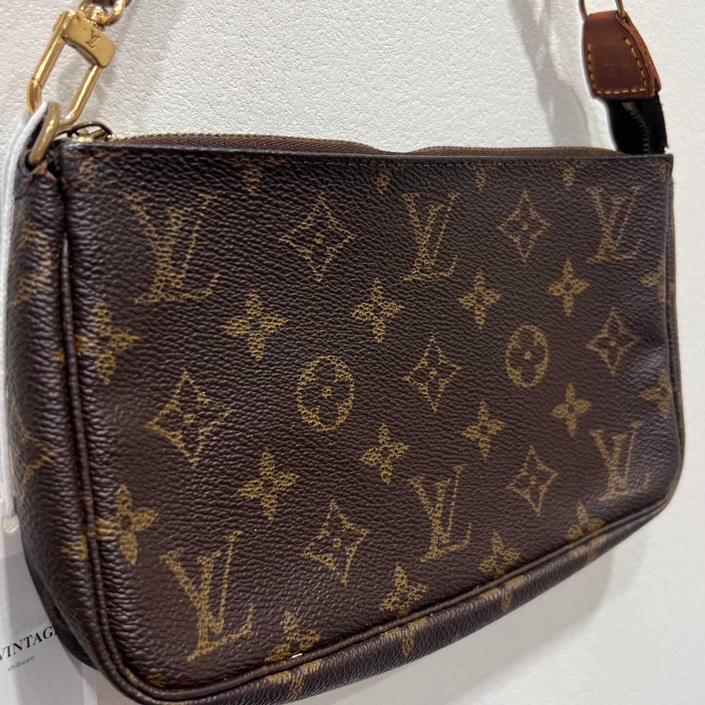 LOUIS VUITTON Accessory Pochette
