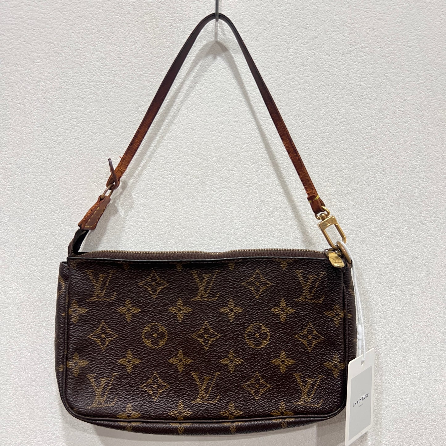 LOUIS VUITTON Accessory Pochette