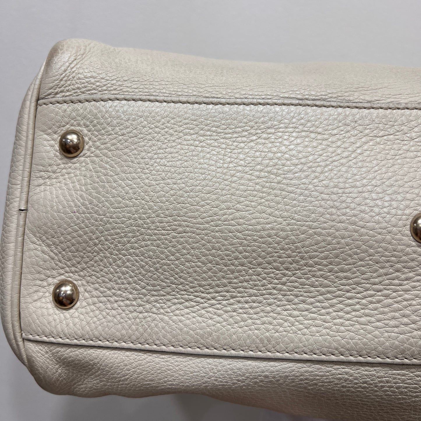GUCCI Gucci Bamboo White Leather Handbag Shoulder Bag (strap not included)