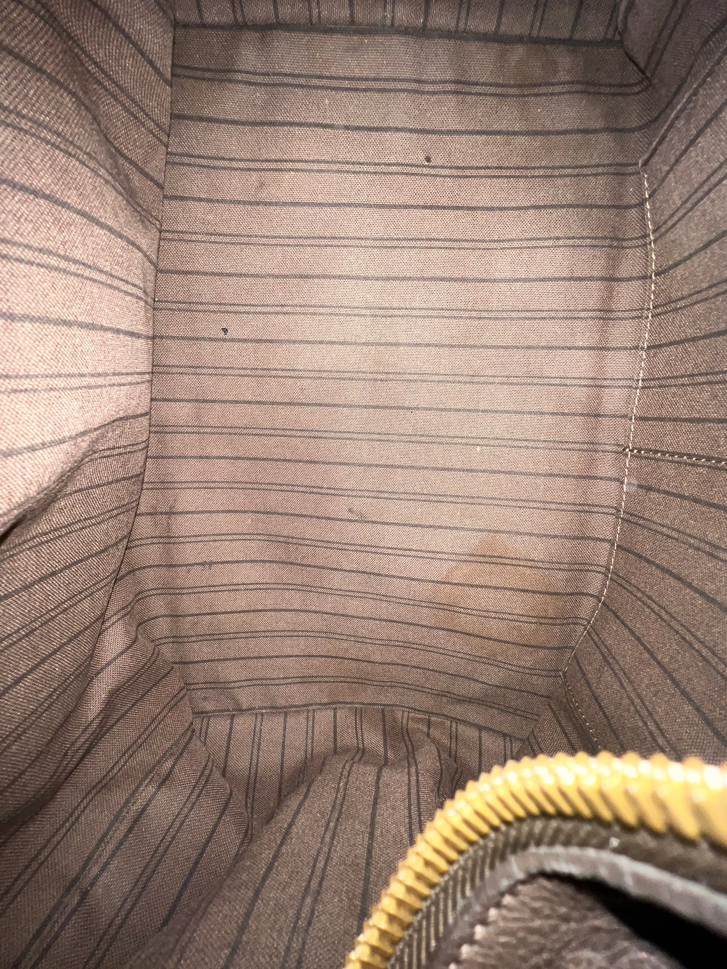 LOUIS VUITTON Lumineuse Empreinte Leather