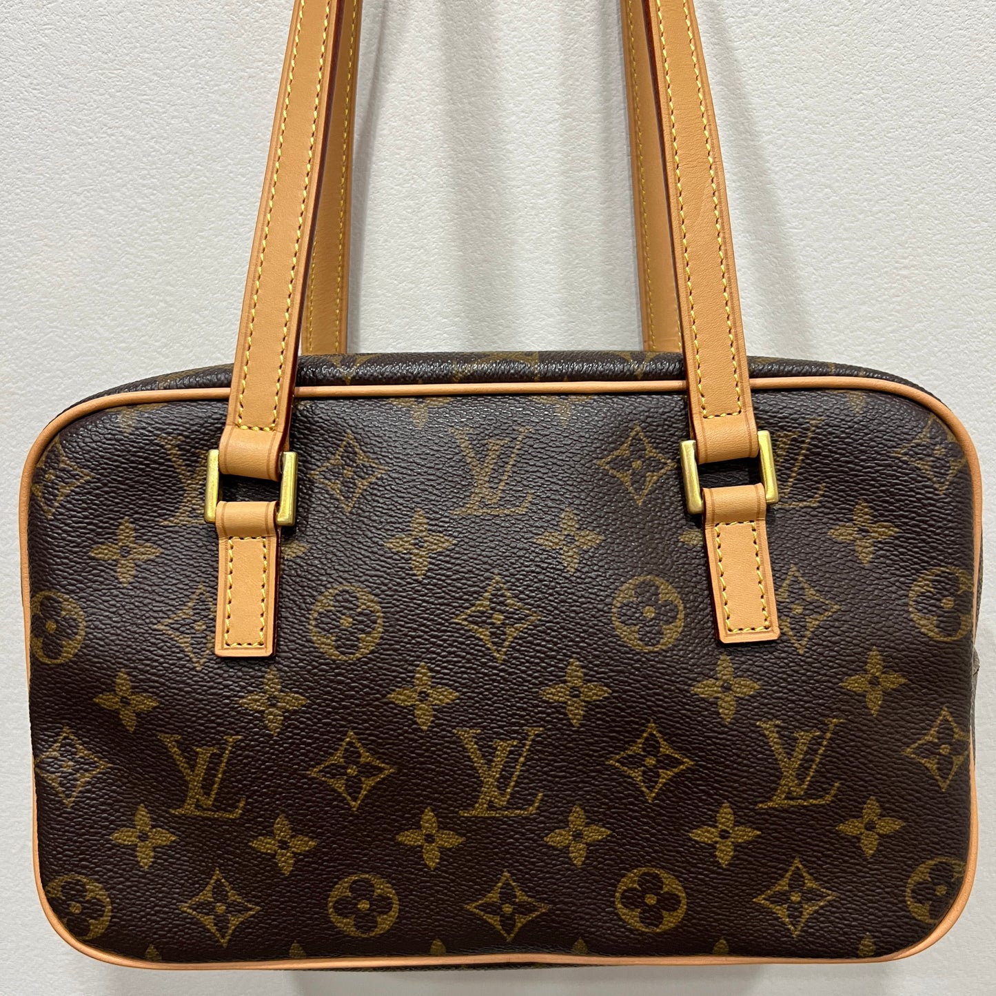 LOUIS VUITTON Cite MM