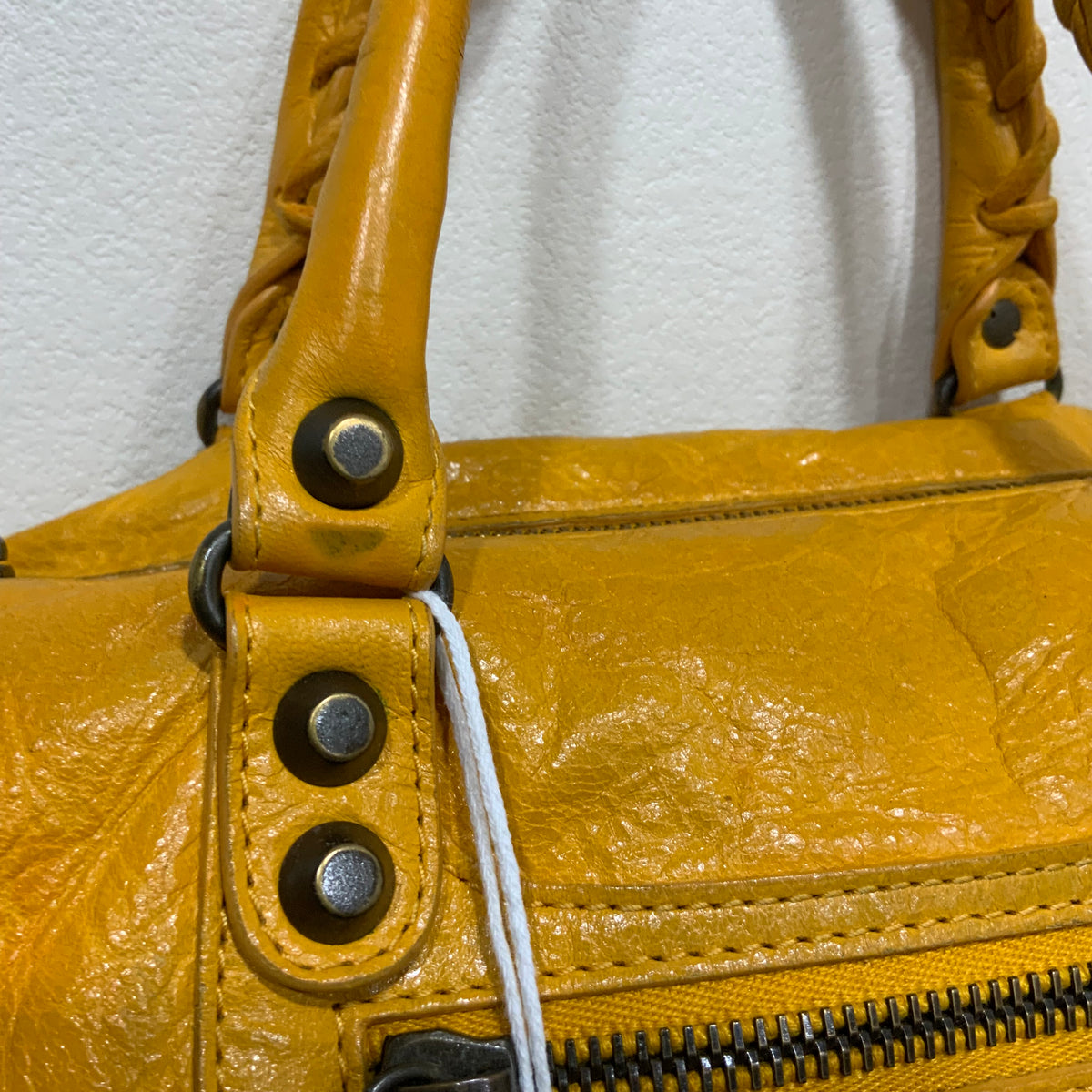 BALENCIAGA Classic Twiggy Bag 25cm Mango/Mangue Color