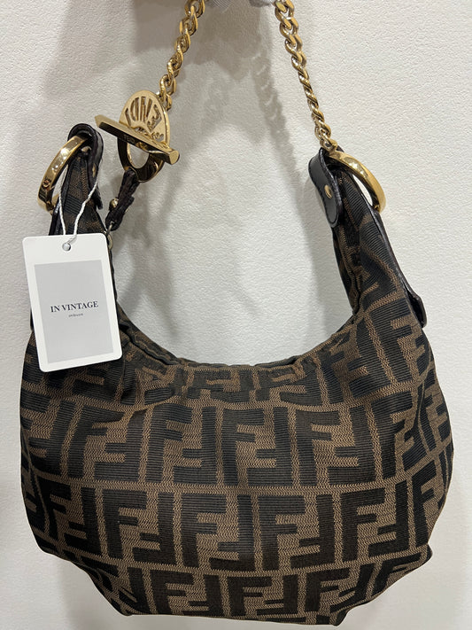 FENDI Croissant Chain Shoulder bag