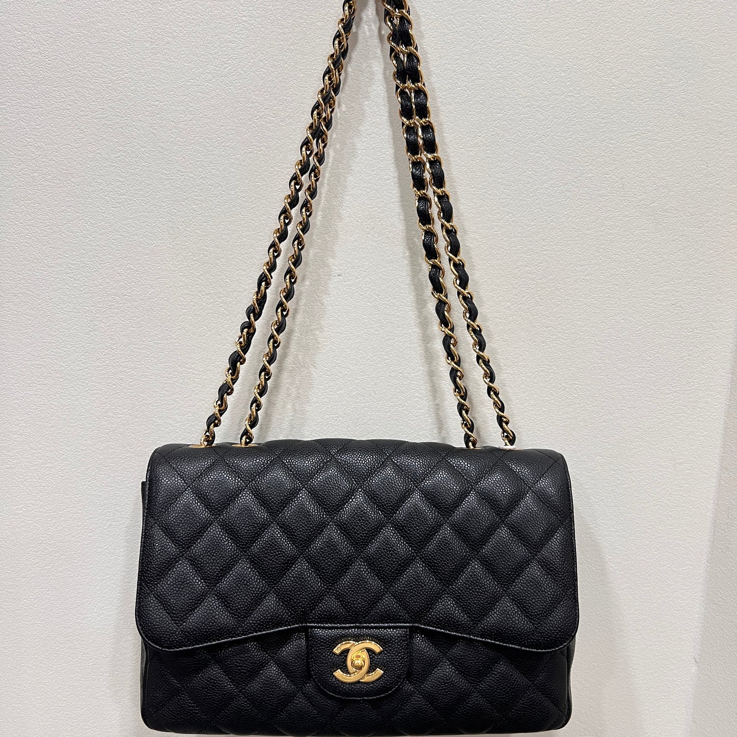 CHANEL Classic Caviar Jumbo Flap