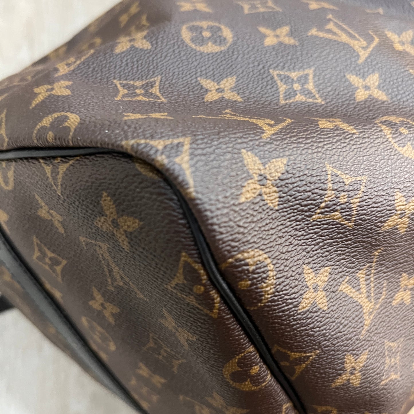 LOUIS VUITTON Bandouliere Keepall 55cm