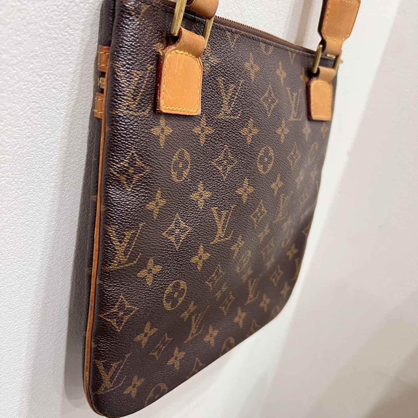 LOUIS VUITTON Pochette Bosphore