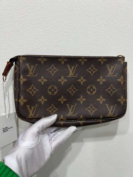 Louis Vuitton Pouchette