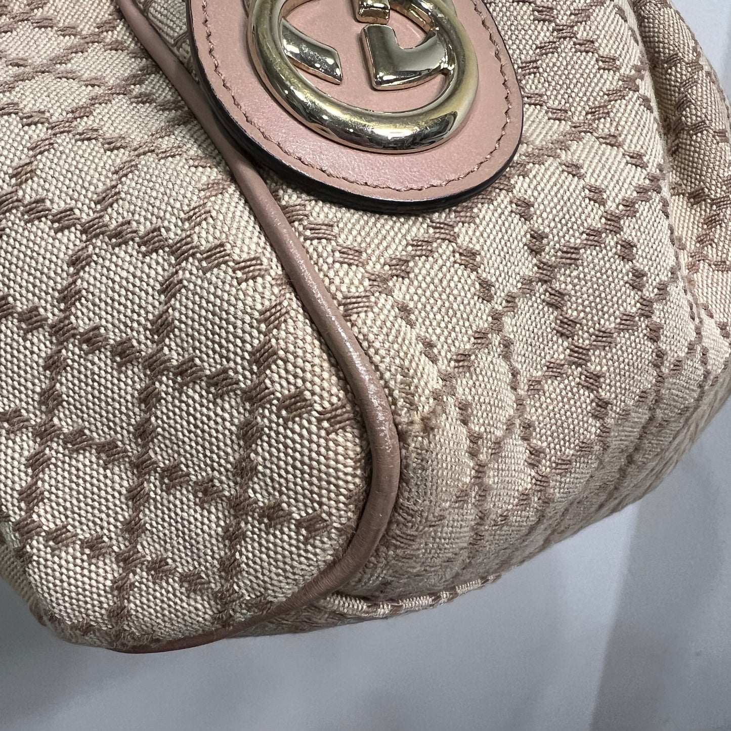 GUCCI Shoulder Bag (91796)