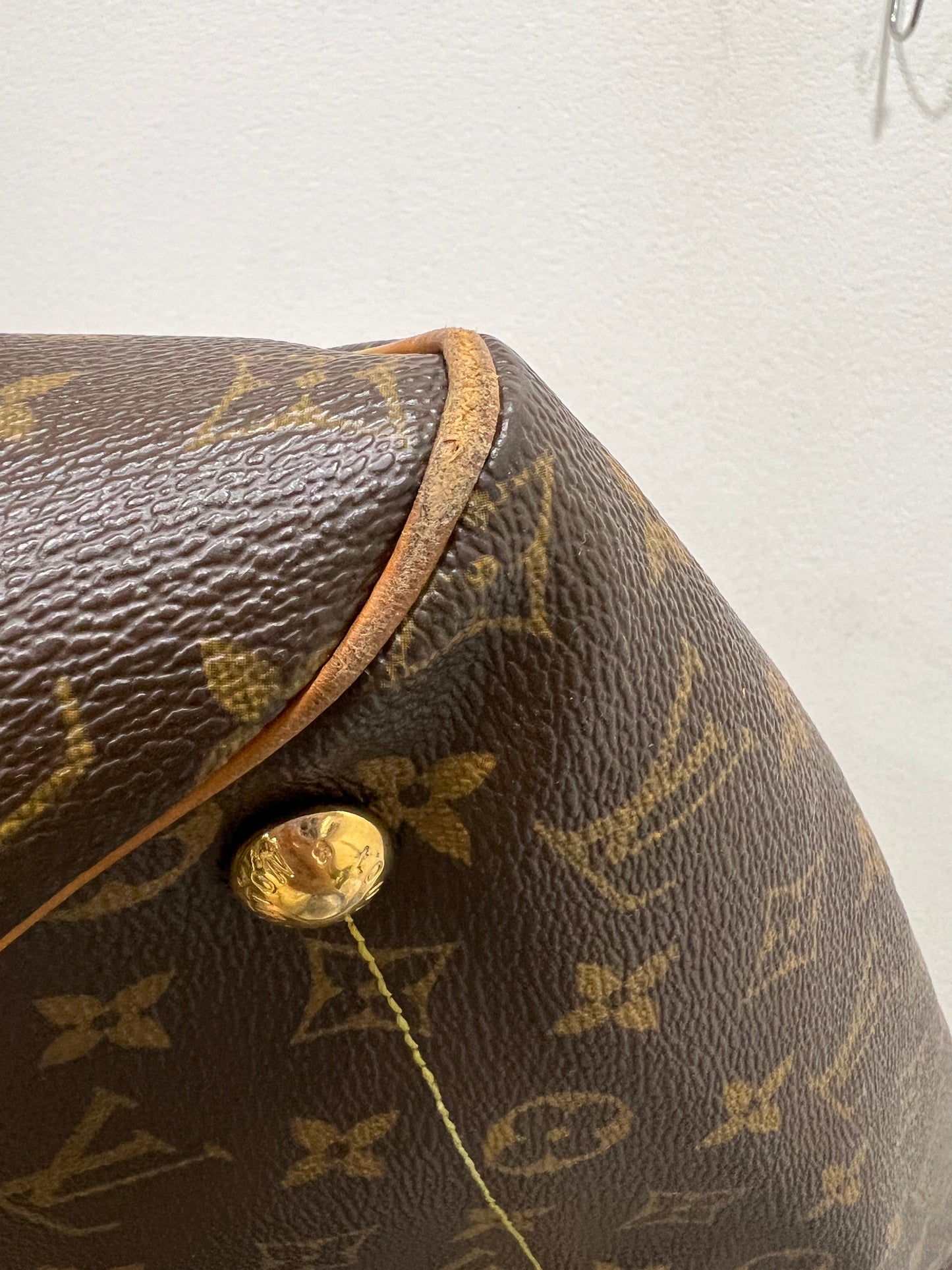 LOUIS VUITTON Tivoli GM