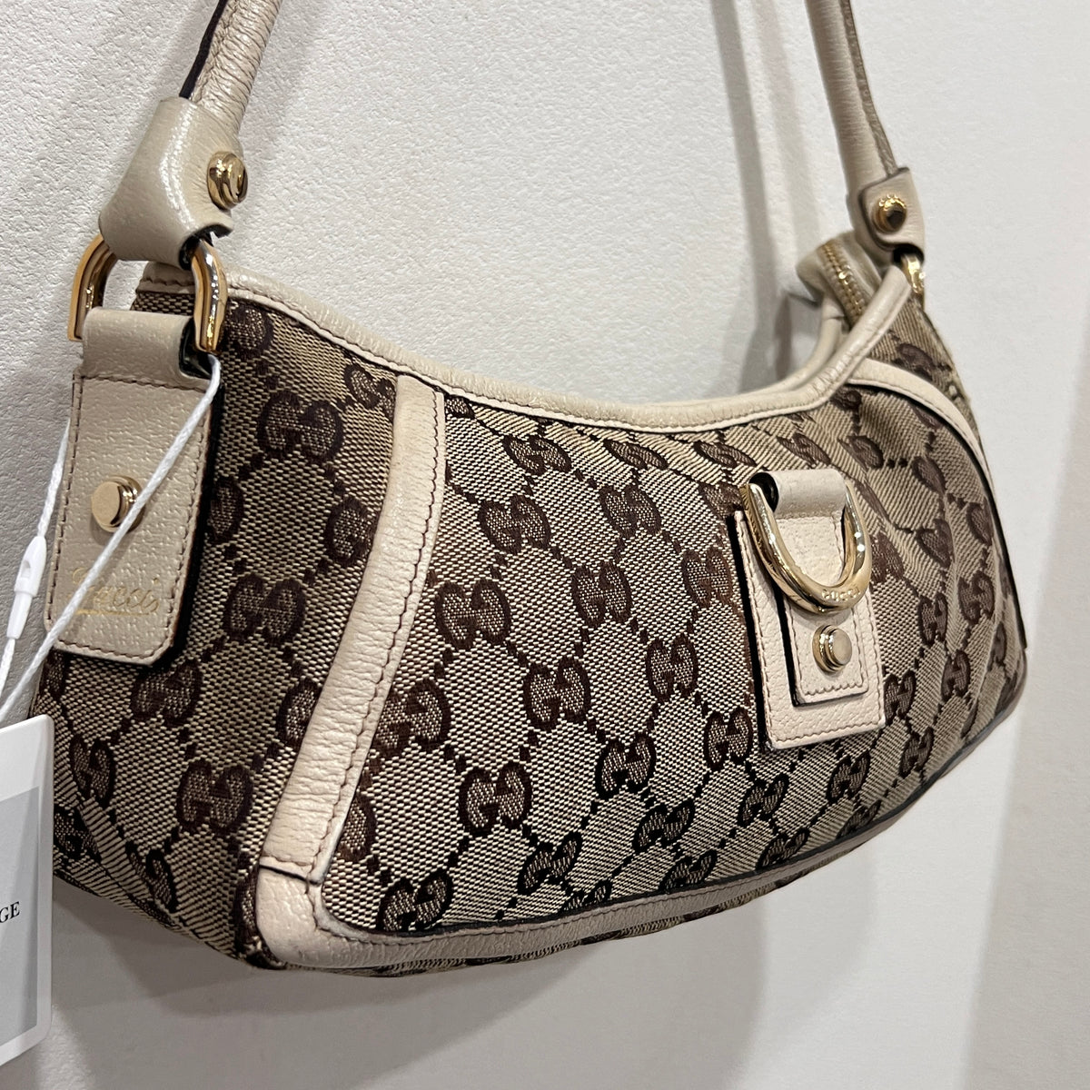 GUCCI Abbey D-Ring Pochette Shoulder Bag