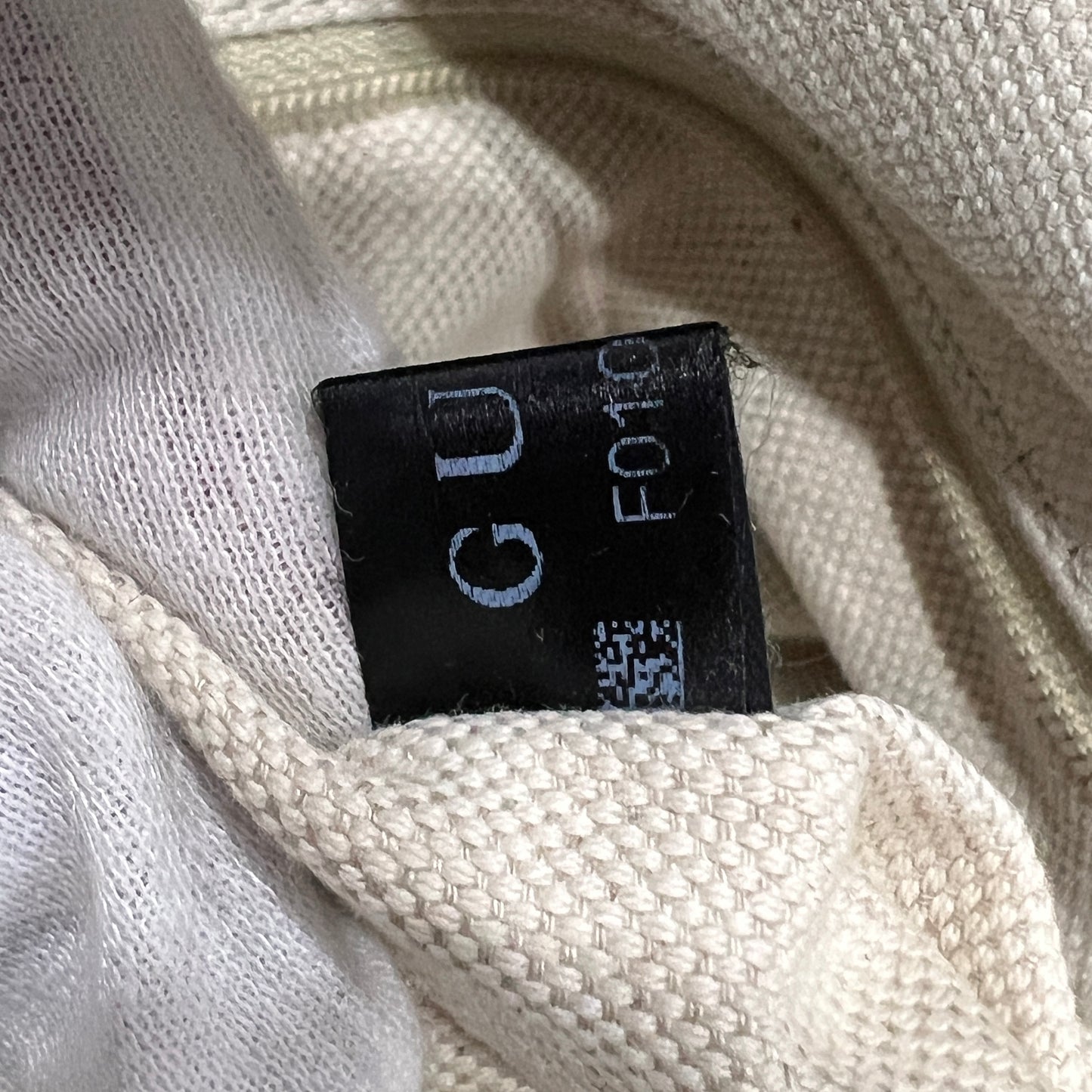 GUCCI Sukey Handbag in Timeless Black Guccissima (GG embossed) Leather