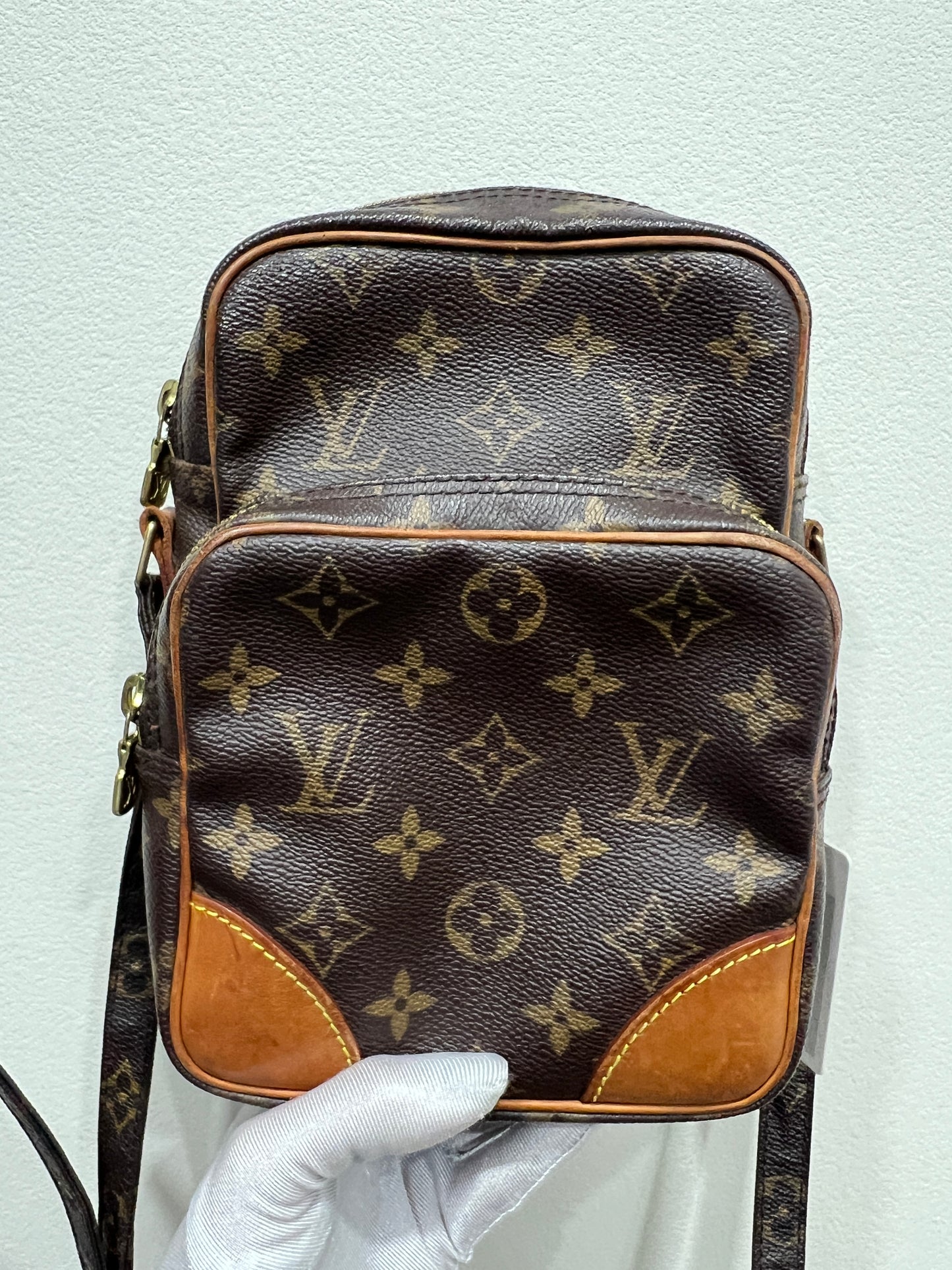 LOUIS VUITTON Amazone Crossbody